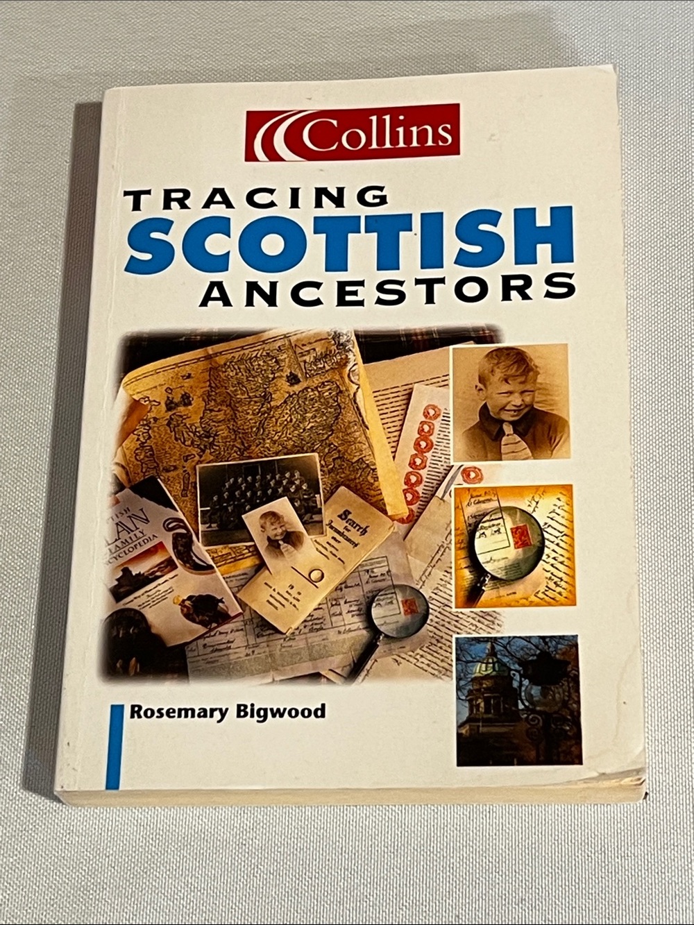 Collins Tracing Scottish Ancestors - White & Blue Paperback
